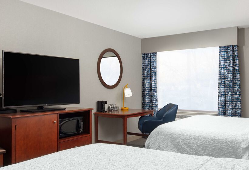 فندق Hampton Inn Medford