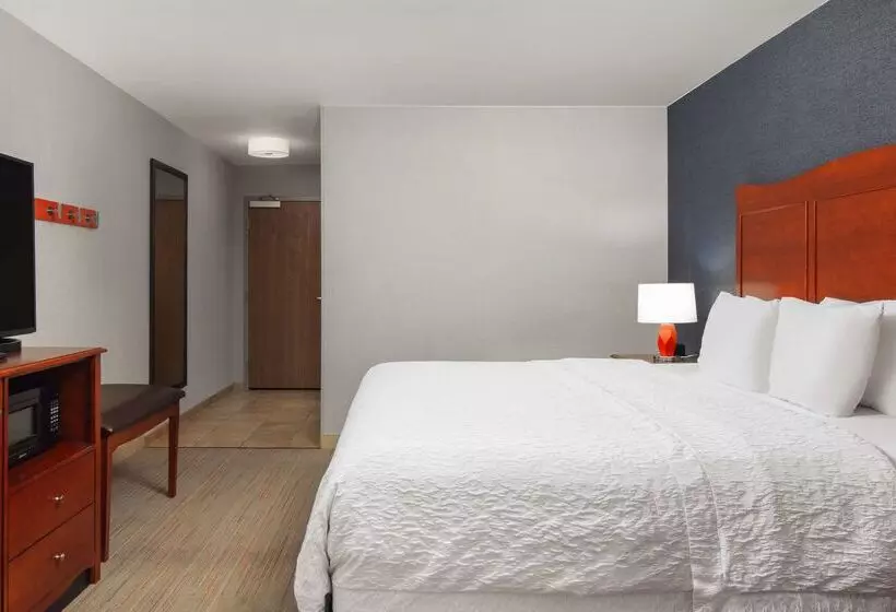 ホテル Hampton Inn Medford