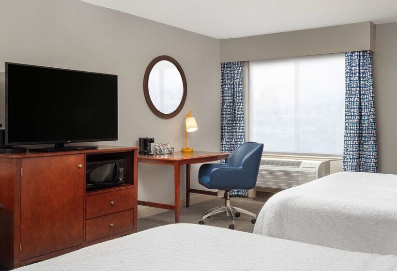 فندق Hampton Inn Medford
