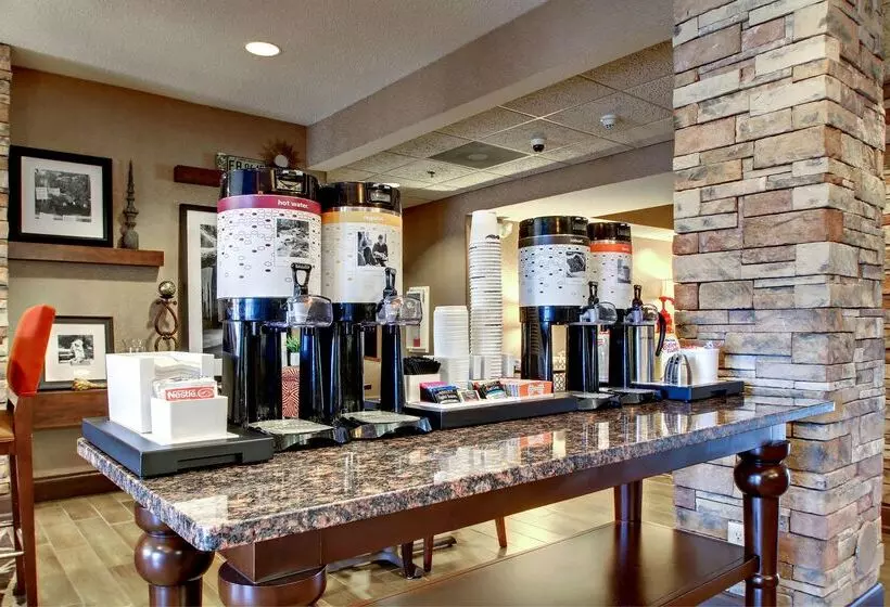 호텔 Hampton Inn Ottawa