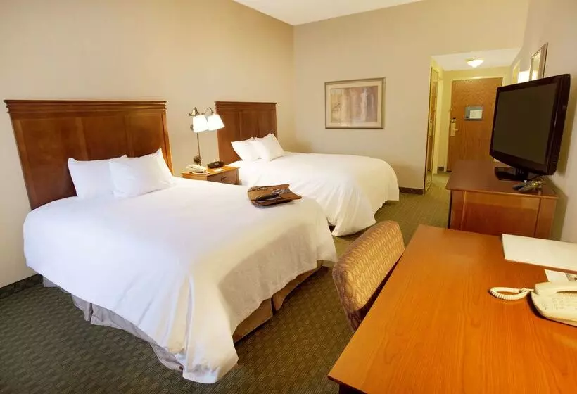 فندق Hampton Inn Sidney
