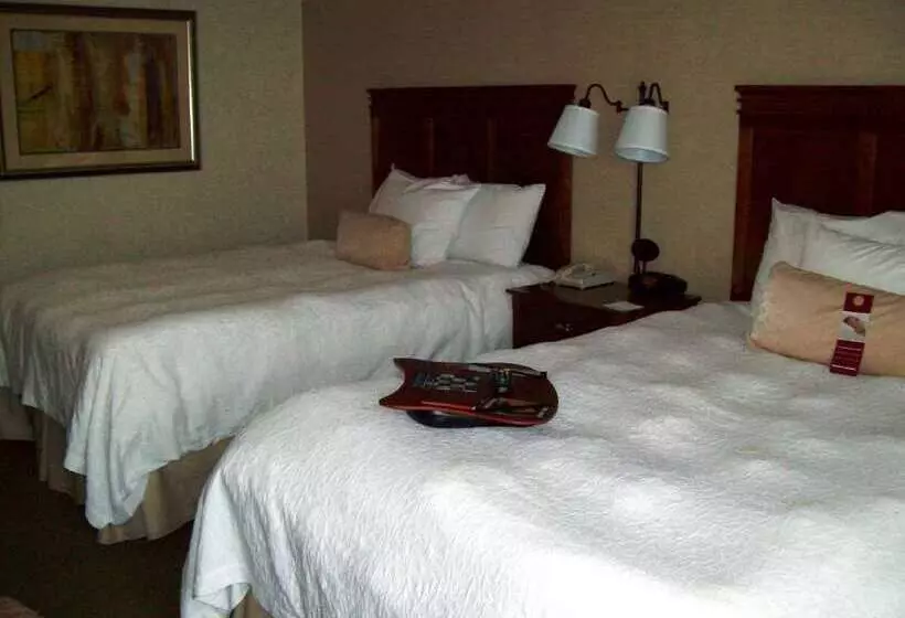 فندق Hampton Inn Sidney