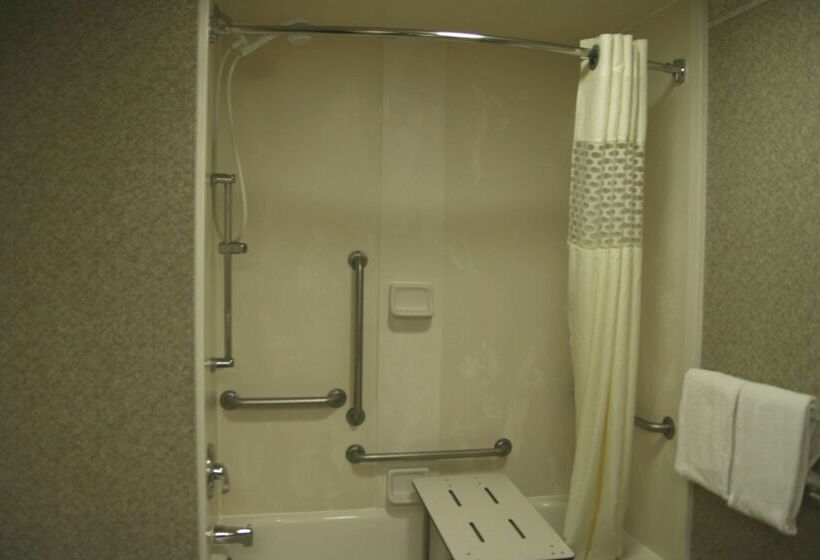 Отель Hampton Inn Stroudsburg/poconos