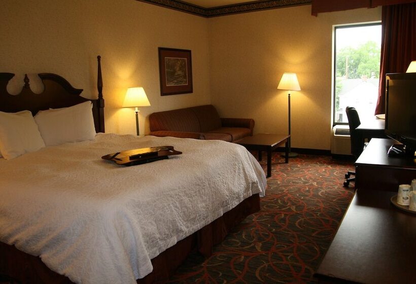 Отель Hampton Inn Stroudsburg/poconos