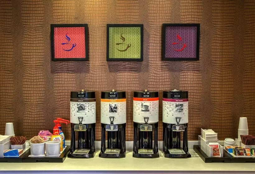 Otel Hampton Inn & Suites Austindowntown/convention Center