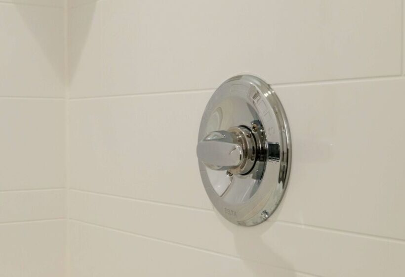 فندق Hampton Inn & Suites Legacy Parkfrisco