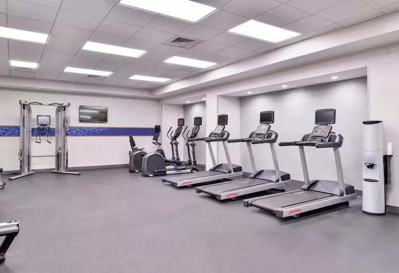 ホテル Hampton Inn & Suites Legacy Parkfrisco