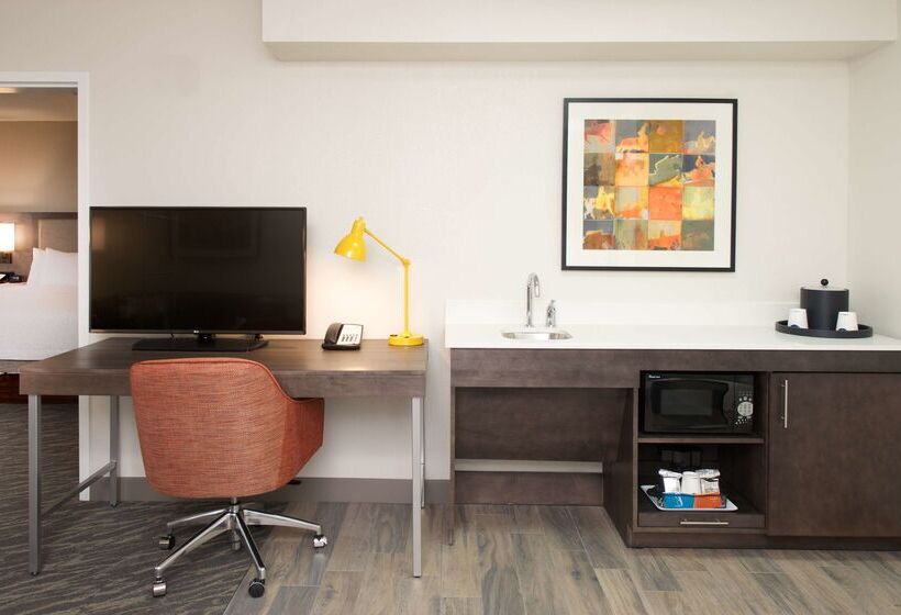 فندق Hampton Inn & Suites N. Ft. Worthalliance Airport