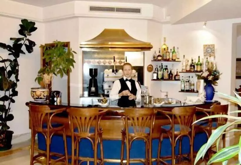 Отель Johanna Park