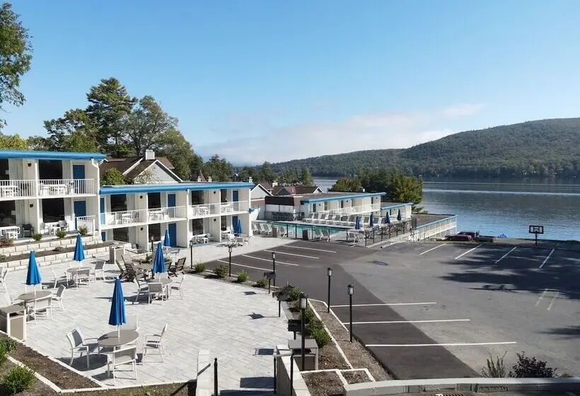 هتل Lakefront Terrace Resort