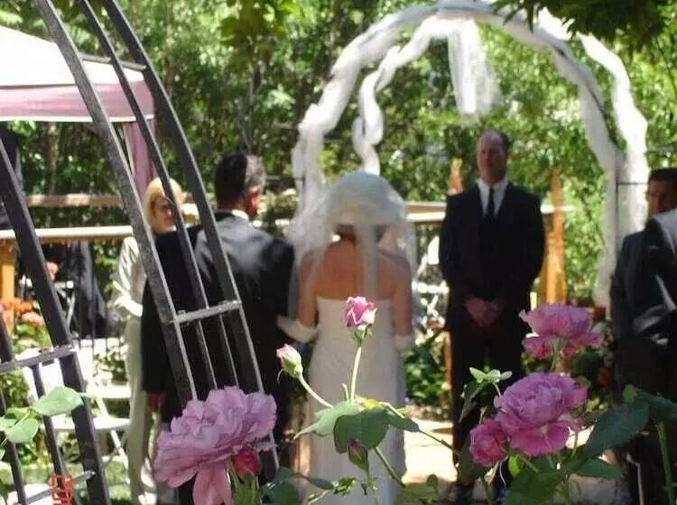 호텔 Léger Restaurant & Saloon