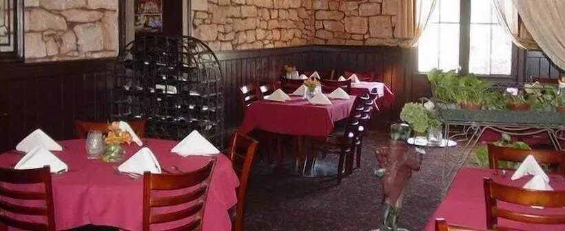 호텔 Léger Restaurant & Saloon