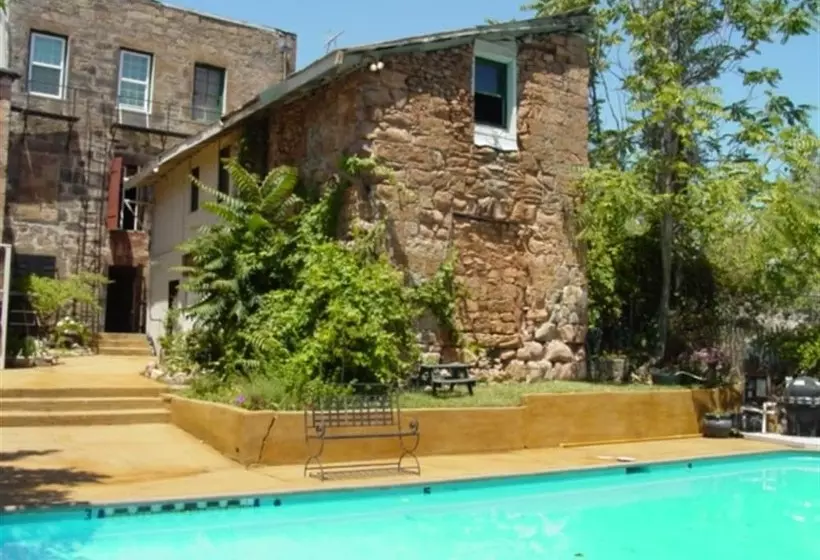 호텔 Léger Restaurant & Saloon