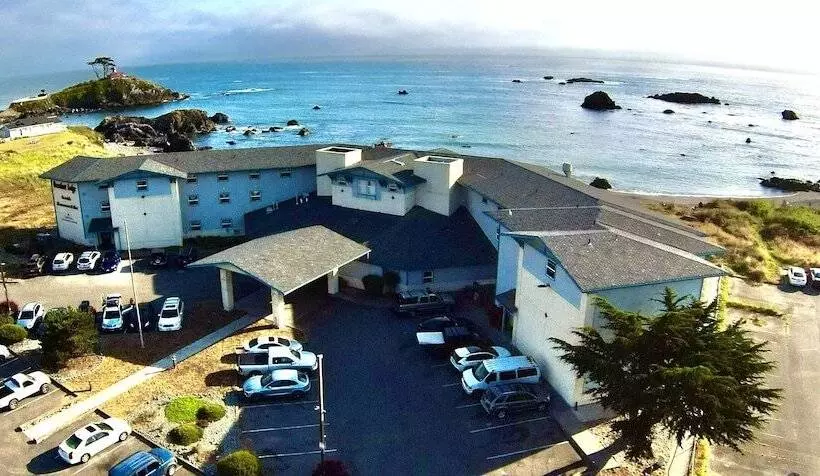 ホテル Oceanfront Lodge
