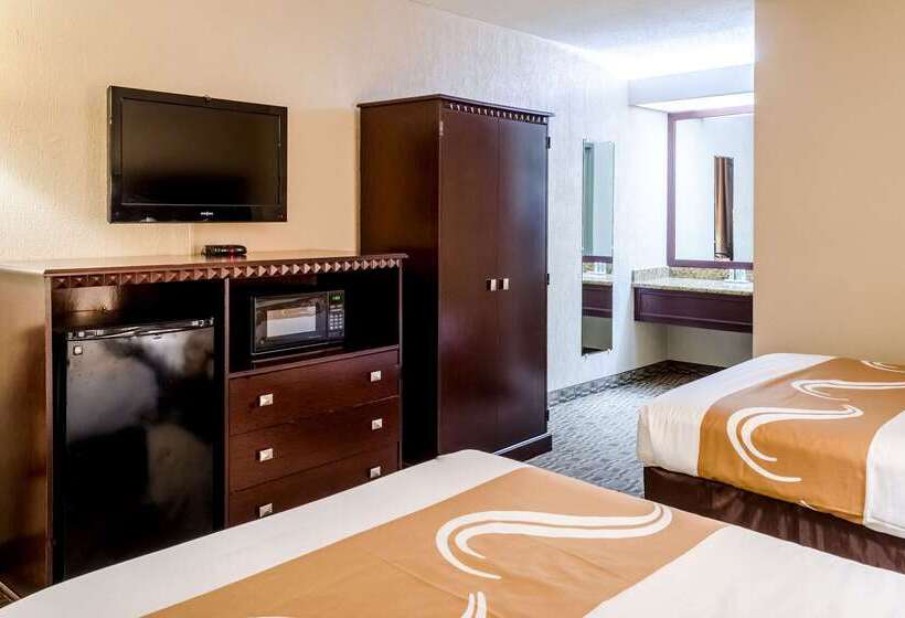 ホテル Quality Inn Moss Point   Pascagoula