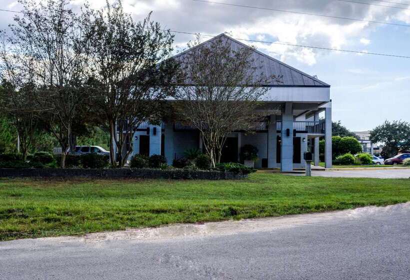 ホテル Quality Inn Moss Point   Pascagoula