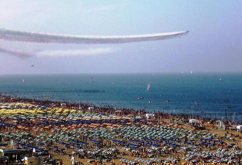 هتل Regina In Spiaggia