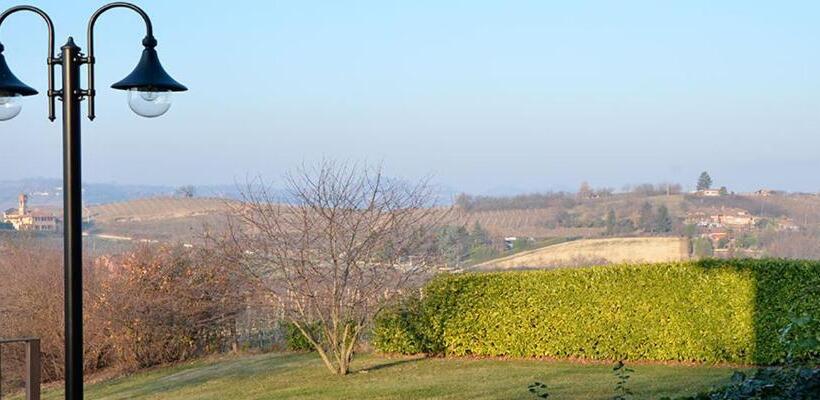 ホテル La Madonnina Agriturismo Dorè