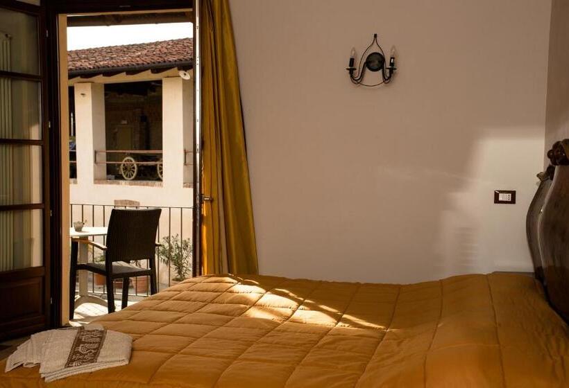 ホテル La Madonnina Agriturismo Dorè