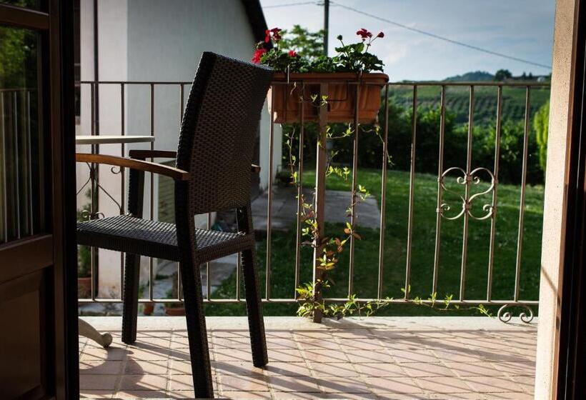 ホテル La Madonnina Agriturismo Dorè