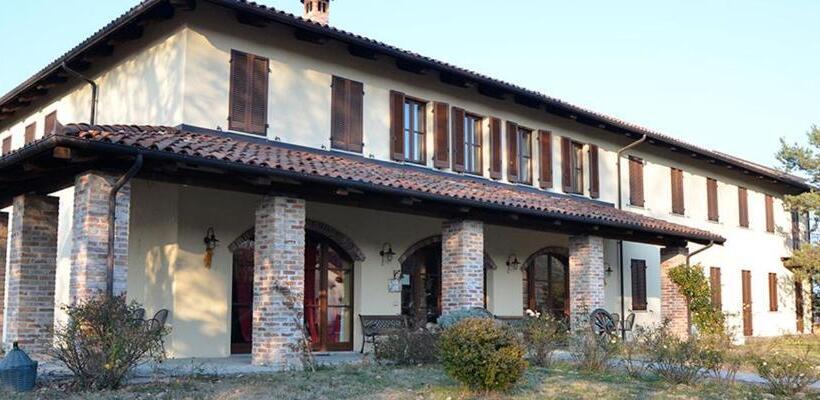 ホテル La Madonnina Agriturismo Dorè