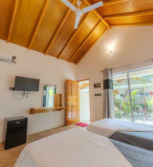 پانسیون Thoddoo Sun Sky Inn, Maldives