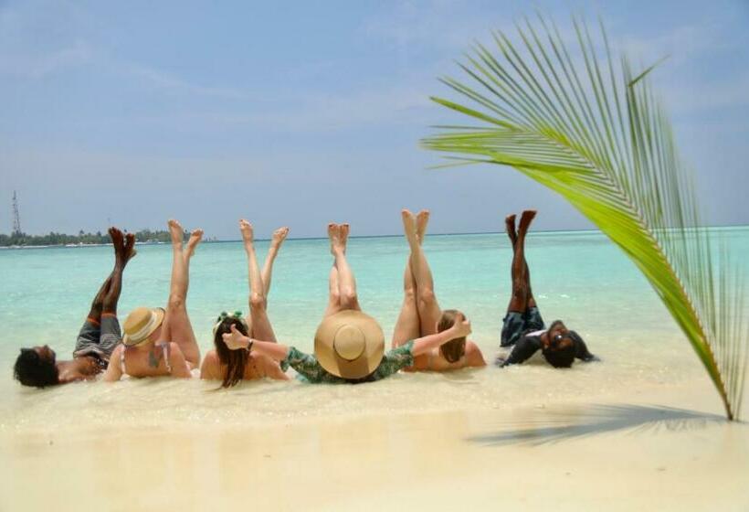 پانسیون Thoddoo Sun Sky Inn, Maldives