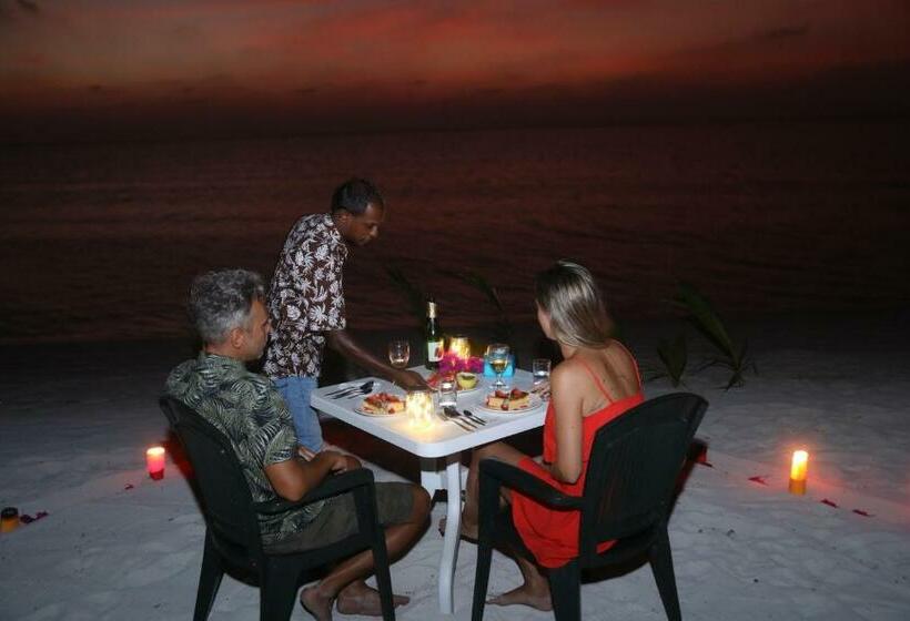 پانسیون Thoddoo Sun Sky Inn, Maldives