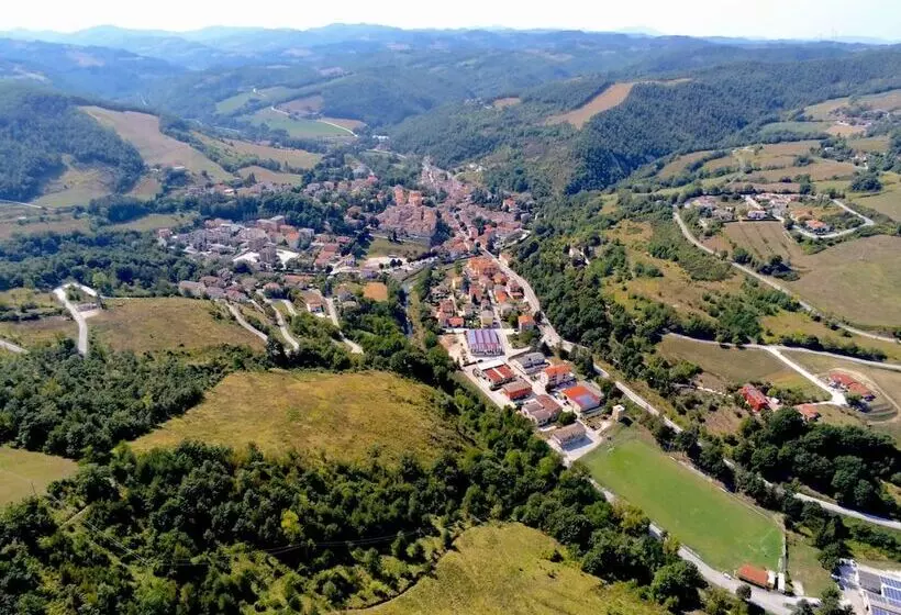 Country House With Pool At 700 Meters, Cycling And Walking Opportunities