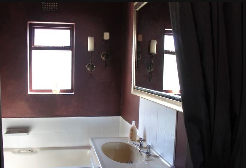 فندق Goblin S Inn