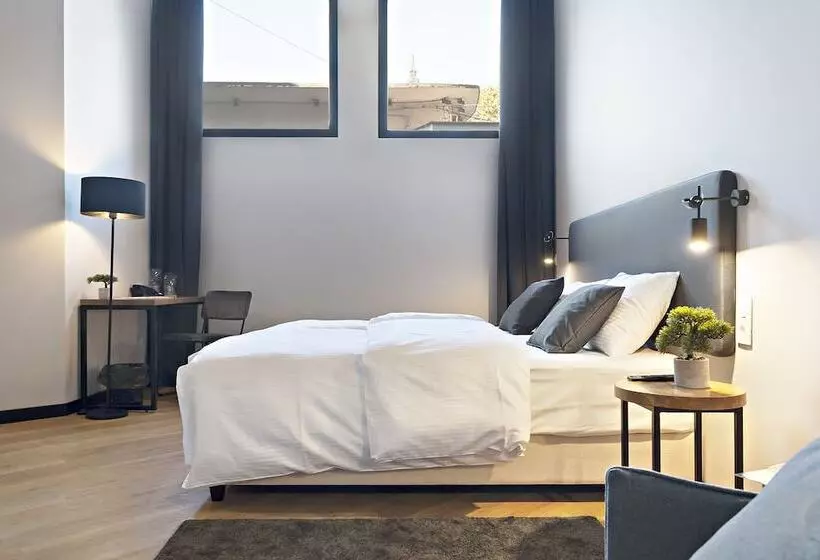 Hotelli Kombinat Rooms City Center