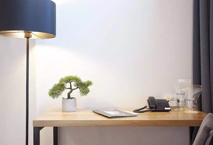 Hotelli Kombinat Rooms City Center