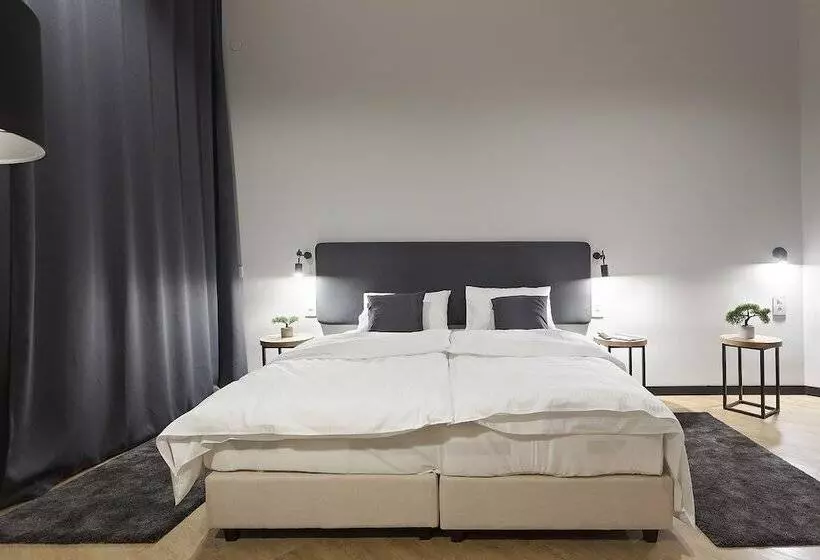 Hotelli Kombinat Rooms City Center