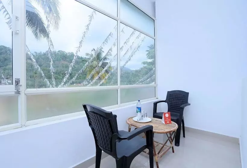 ホテル Munnar Paradise Irumupalam By Oyo Rooms