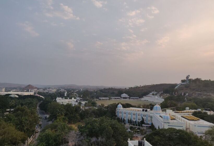 Sai Maa Hotel & Residency