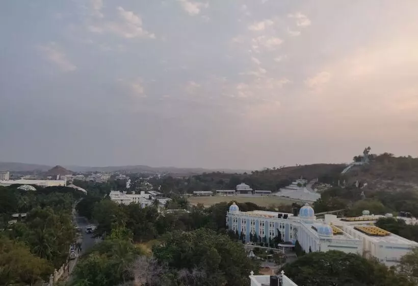 Sai Maa Hotel & Residency