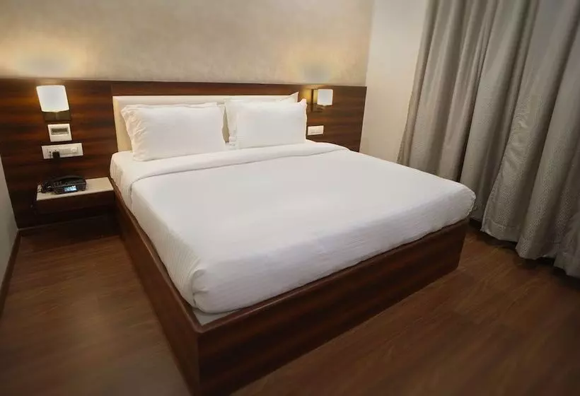 Sai Maa Hotel & Residency