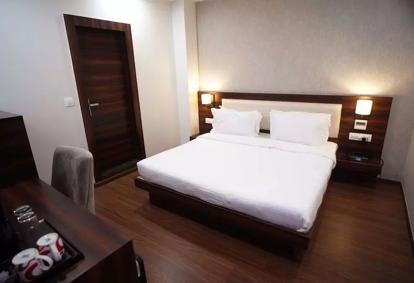 Sai Maa Hotel & Residency