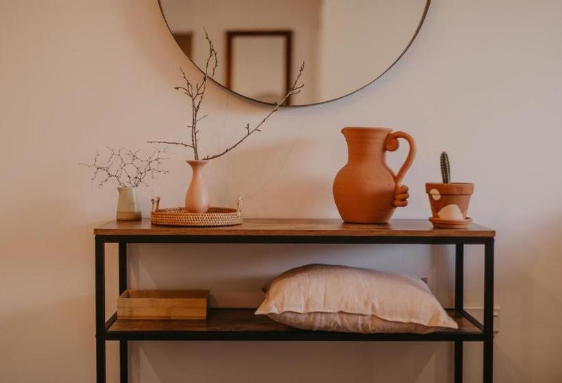 Boutique At Portside