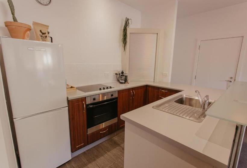 Boutique At Portside