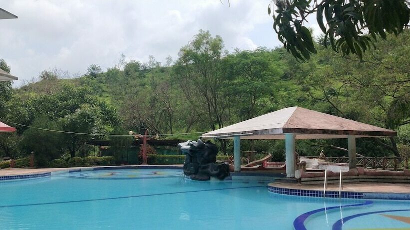 Golden Resort And Farm