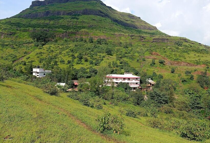 Golden Resort And Farm