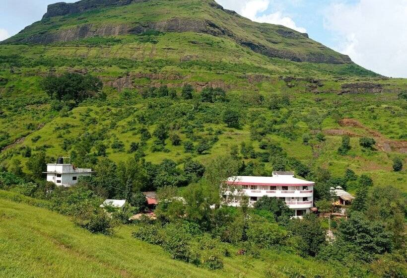 Golden Resort And Farm