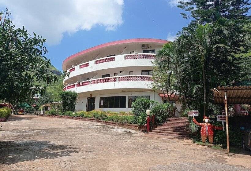 Golden Resort And Farm