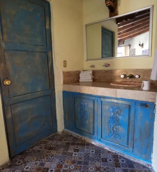 هتل Capital Omesón De La Fragua