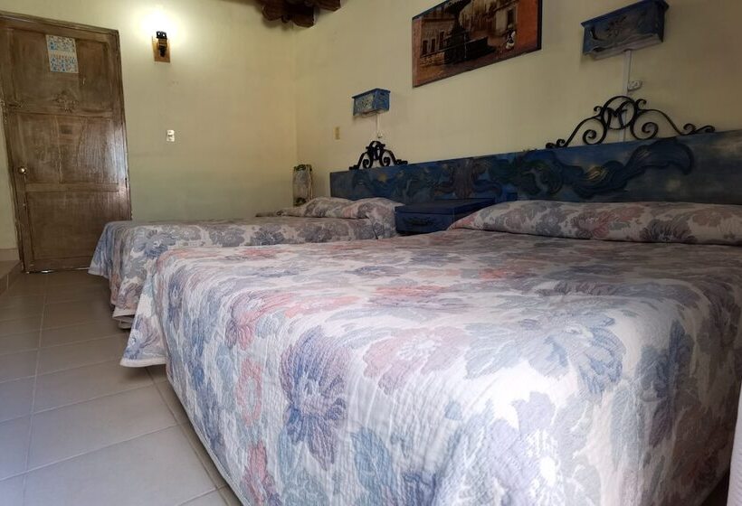 هتل Capital Omesón De La Fragua