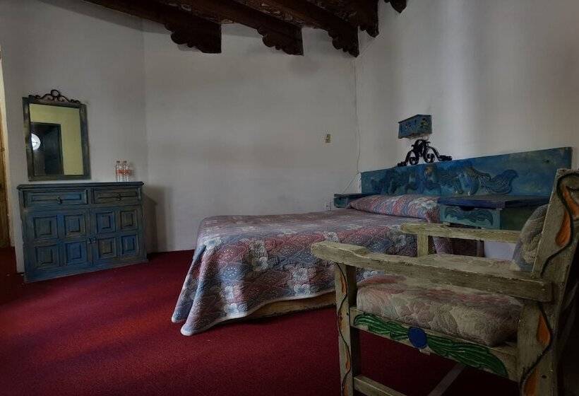 هتل Capital Omesón De La Fragua