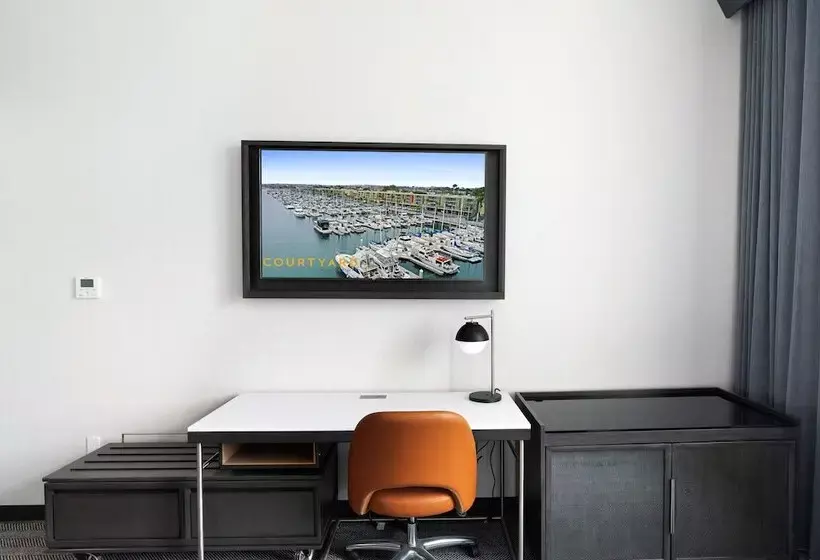 Hotelli Courtyard By Marriott Marina Del Rey