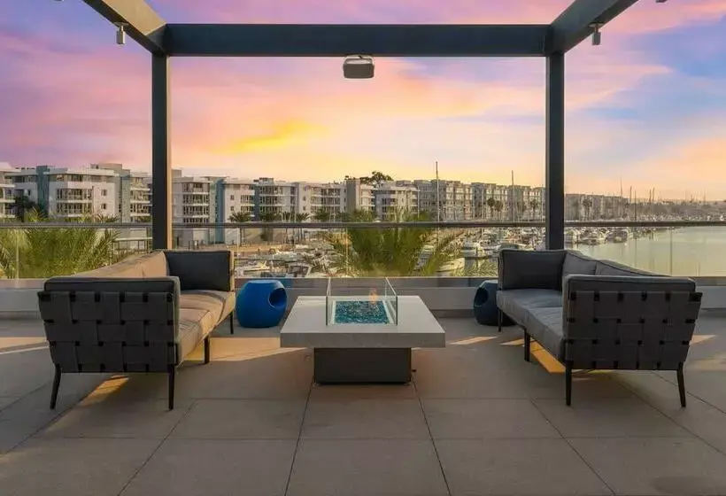 Hotelli Courtyard By Marriott Marina Del Rey