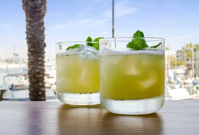 ホテル Courtyard By Marriott Marina Del Rey